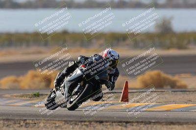 media/Dec-18-2022-SoCal Trackdays (Sun) [[8099a50955]]/Turn 14 (940am)/